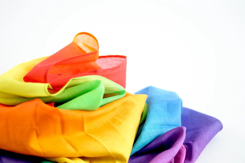 Speeldoek Regenboog – zacht voor de huid, groots voor de fantasie