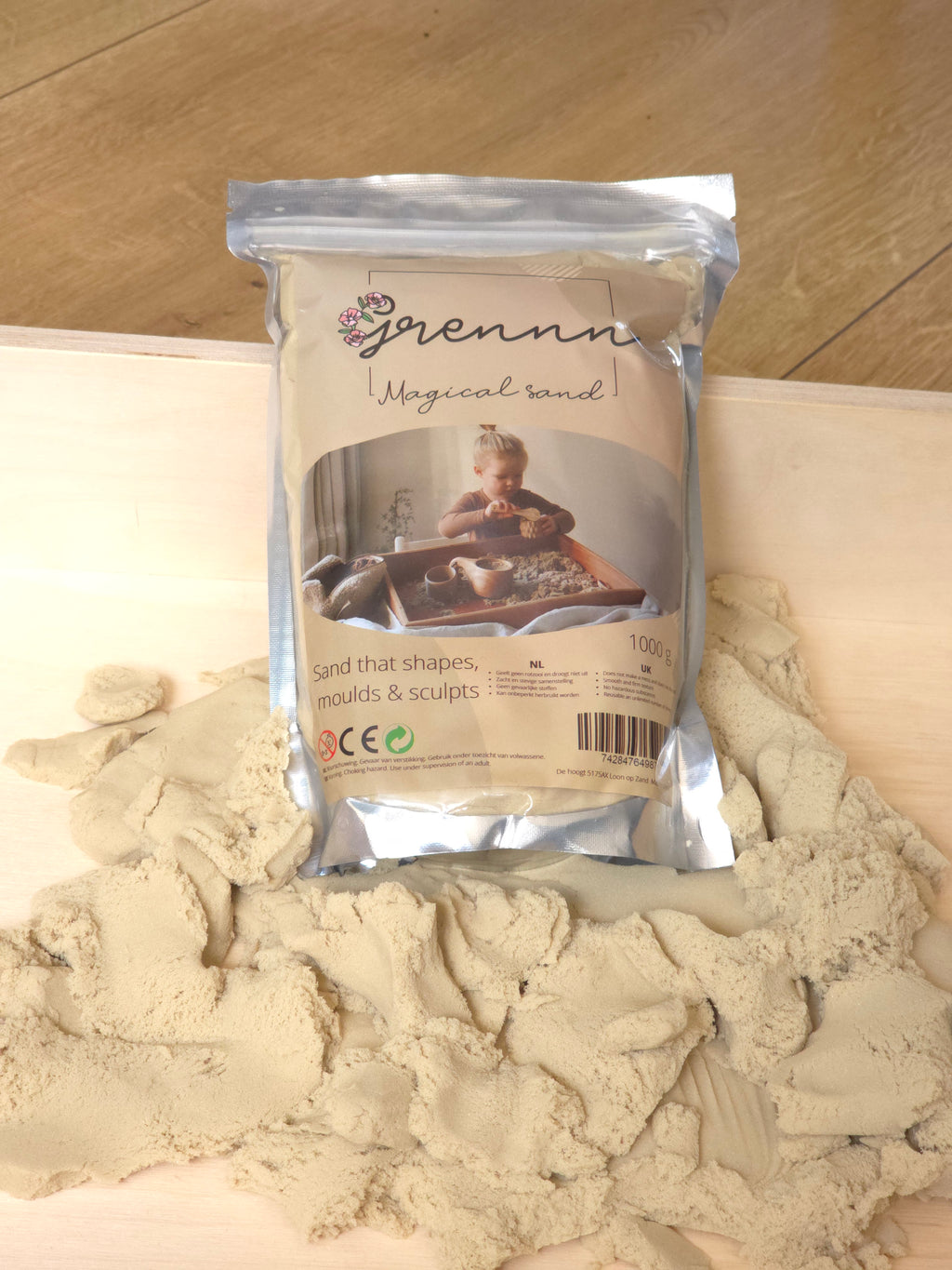 Magic sand