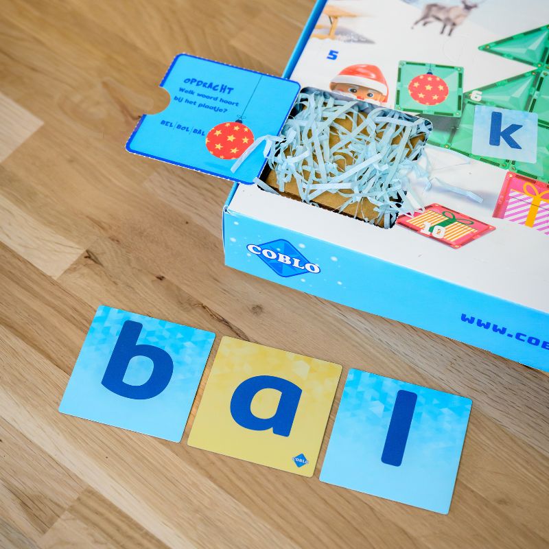 Adventvakje open met magneet letters: BAL