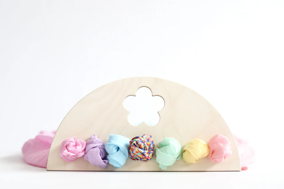 Mini Houten Speeldoek Display – met Bloemdetail