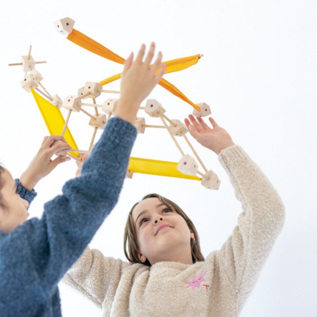 Trígonos Mini L– houten constructiespel (4+)